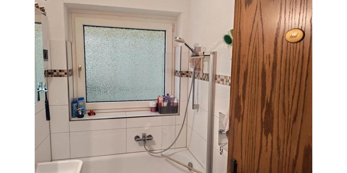 Etagenwohnung Wuppertal Arrenberg - 3 Zimmer, 77 m&sup2;, 155.000&euro; | Angebot:27252965