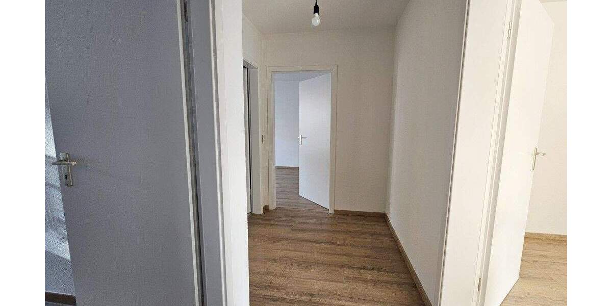 Etagenwohnung Solingen Solingen-Mitte - 2 Zimmer, 65 m&sup2;, 166.000&euro; | Angebot:25916601