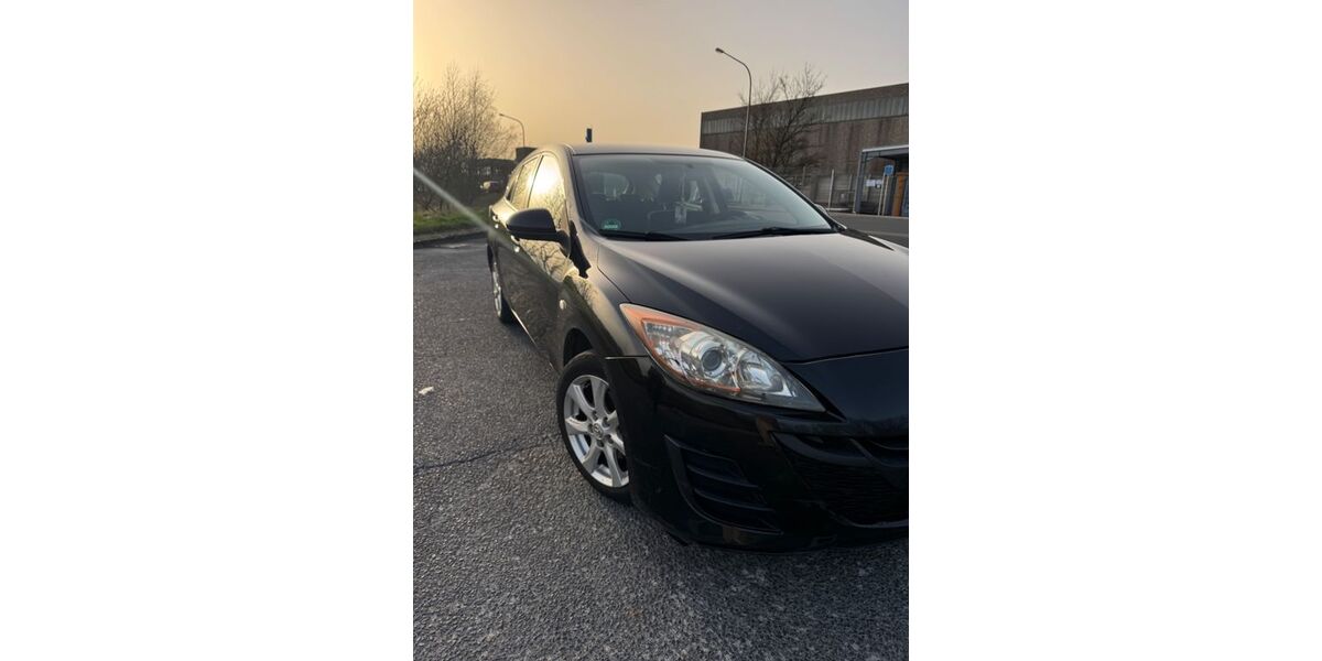 Mazda 3 182.000 km 2.300 &euro; Remscheid 42853