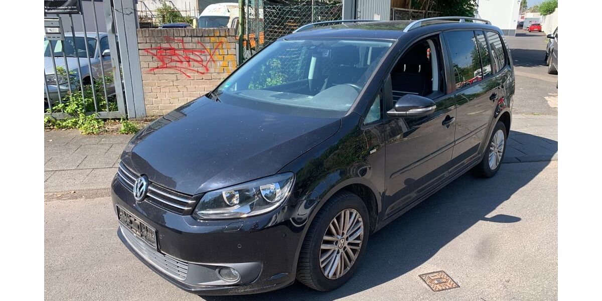 VW Touran 122.000 km 5.550 &euro; Bergisch Gladbach 51465