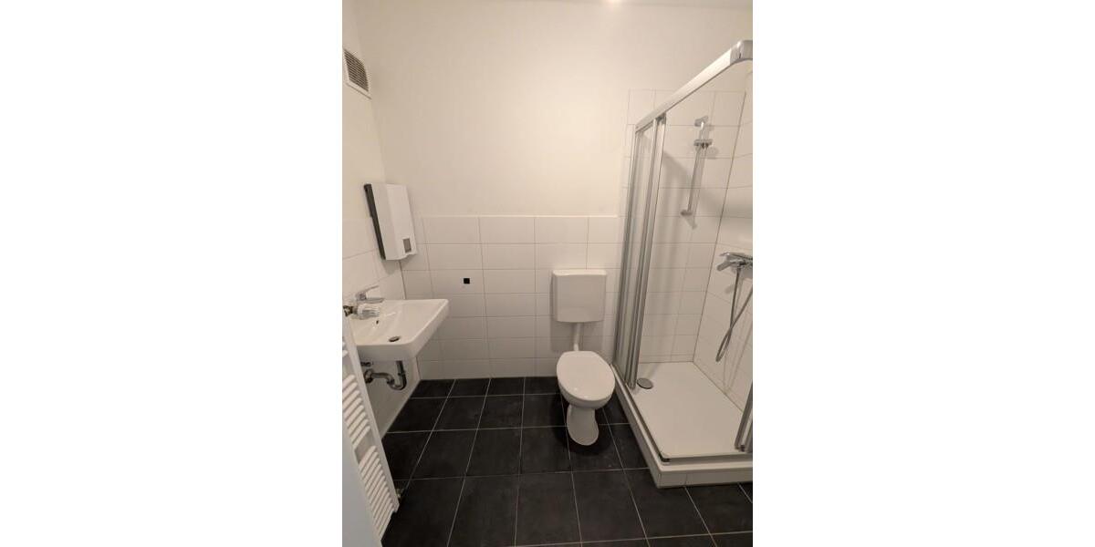 Erdgeschoßwohnung Düsseldorf Düsseltal - 2 Zimmer, 64 m&sup2;, 890&euro; | Angebot:25974837