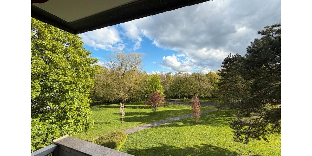 Dachgeschoßwohnung Wuppertal Gemarkung Vohwinkel - 4 Zimmer, 96 m&sup2;, 275.000&euro; | Angebot:26224710