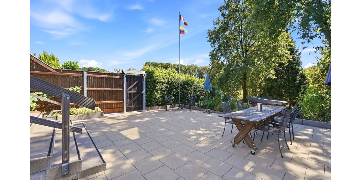 Mit 3D: Naturnah wohnen mit Freiraum – Charaktervolles Einfamilienhaus auf großzügigem Grundstück - Einfamilienhaus Wermelskirchen | Angebot:27350972
