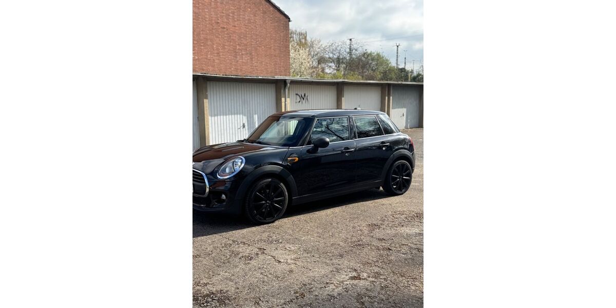 Mini ONE 143.000 km 6.800 &euro; Köln 50935