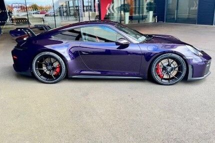 Porsche 992 2.500 km 242.500 &euro; Köln 50999