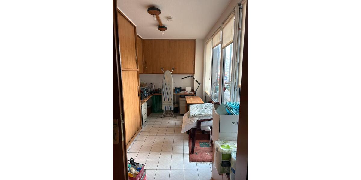 Etagenwohnung Neuss Holzheim - 3 Zimmer, 82 m&sup2;, 240.000&euro; | Angebot:26827318