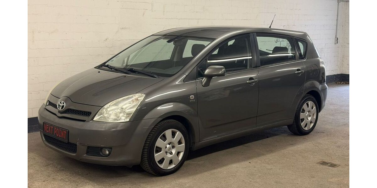 Toyota Corolla Verso 169.800 km 4.400 &euro; Düsseldorf 40468