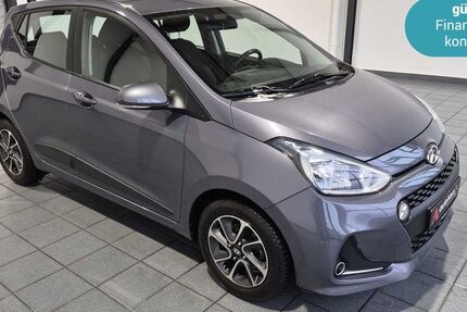 Hyundai i10 61.545 km 8.990 &euro; Wuppertal 42287