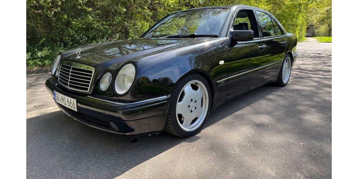 Mercedes-Benz E 55 AMG 262.000 km 10.500 &euro; Grevenbroich 41515