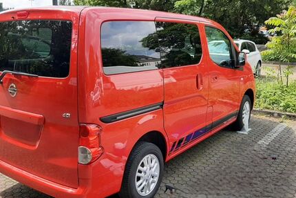 Nissan NV200 159.000 km 8.900 &euro; Köln 50735