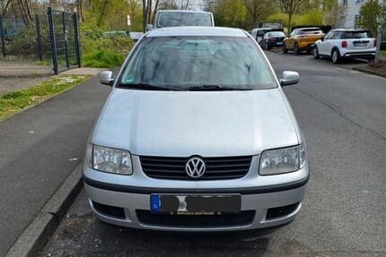 VW Polo 180.000 km 1.200 &euro; Köln 51143