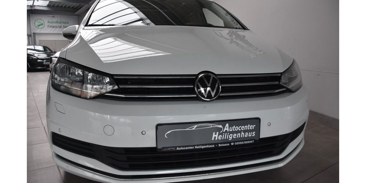 VW Touran 163.496 km 22.880 &euro; Heiligenhaus 42579