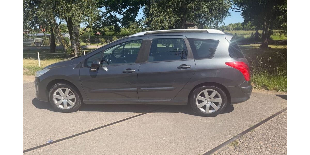 Peugeot 308 120.000 km 2.999 &euro; Willich 47877