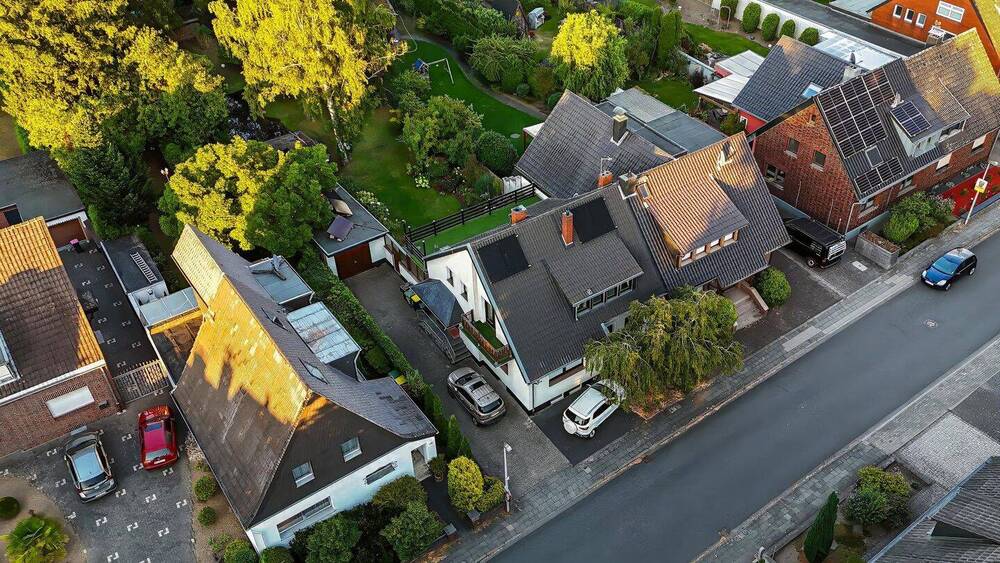 Doppelhaushälfte Dormagen Delhoven - 7 Zimmer, 143 m&sup2;, 725.000&euro; | Angebot:26117617