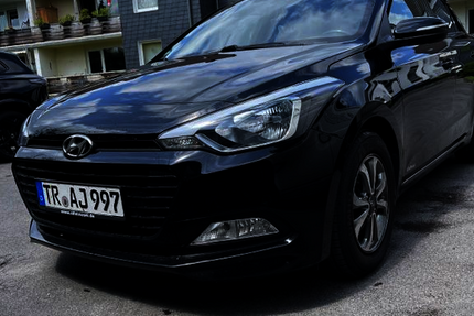 Hyundai i20 140.000 km 6.800 &euro; Hilden 40723