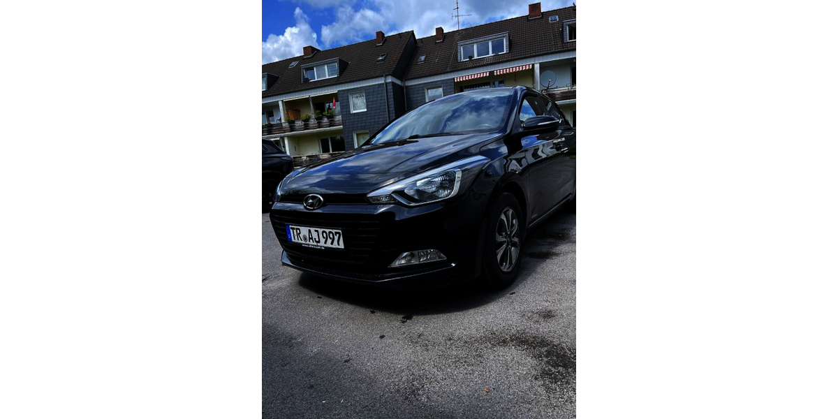 Hyundai i20 140.000 km 6.800 &euro; Hilden 40723
