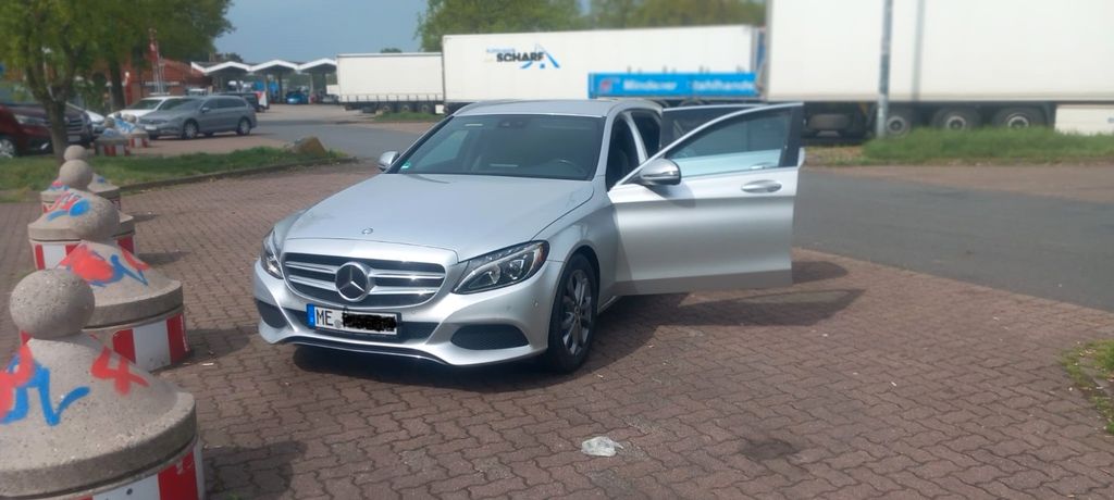 Mercedes-Benz C 220 165.000 km 15.500 &euro; Hilden 40724
