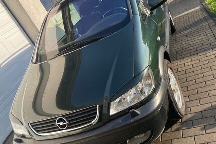 Opel Zafira 180.000 km 2.990 &euro; Remscheid 42859