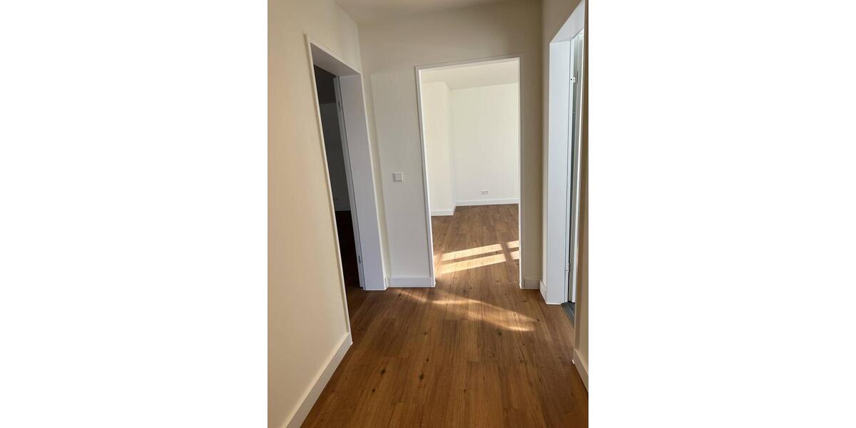 Etagenwohnung Haan - 2 Zimmer, 67 m&sup2;, 850&euro; | Angebot:25792025