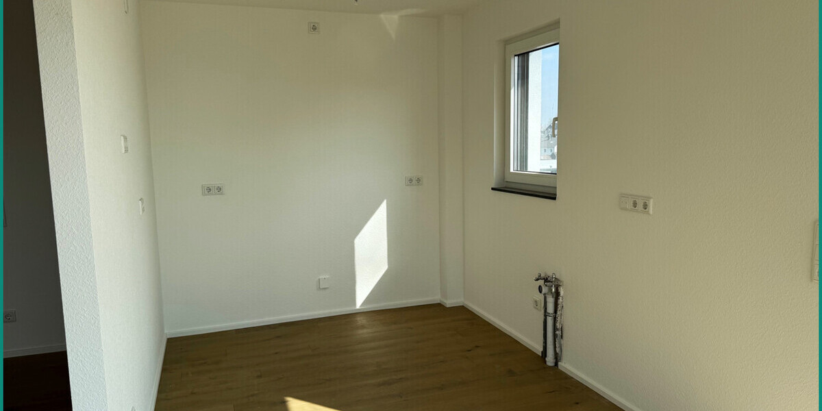 NEUBAU-ERSTBEZUG: MODERNE 3-ZIMMER-WOHNUNG MIT AUFZUG, GROSSEM BALKON UND PKW-STELLPLATZ IN RADEVORM - Etagenwohnung Radevormwald Karthausen | Angebot:26178560