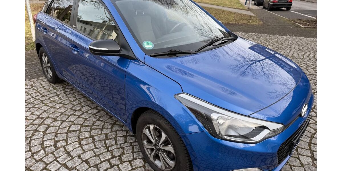 Hyundai i20 150.000 km 6.950 &euro; Mülheim an der Ruhr 45476