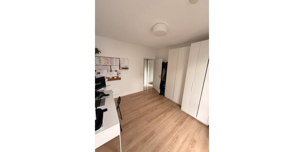Etagenwohnung Köln Kalk - 4 Zimmer, 98 m&sup2;, 445.000&euro; | Angebot:26815414