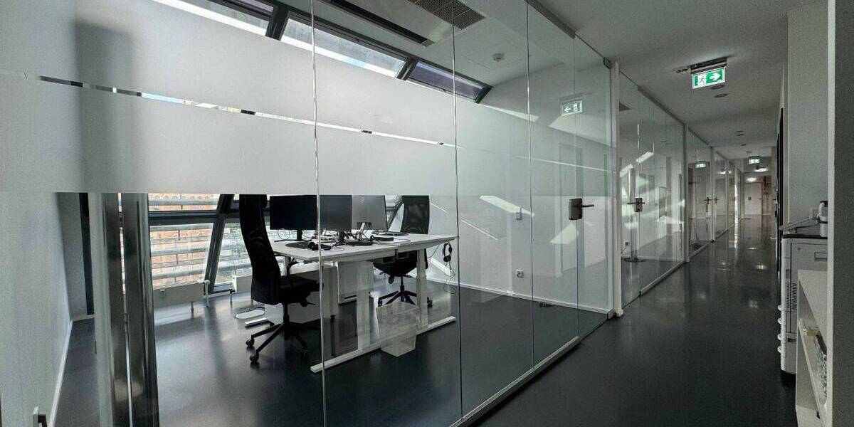 Gewerbeobjekt Düsseldorf Hafen - 12.000&euro; | Angebot:25755833