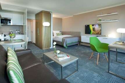 Zimmer Düsseldorf Stadtbezirk 5 - 1 Zimmer, 1.250&euro; | Angebot:24987402