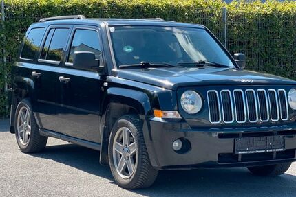 Jeep Patriot 149.000 km 5.999 &euro; Wuppertal 42389
