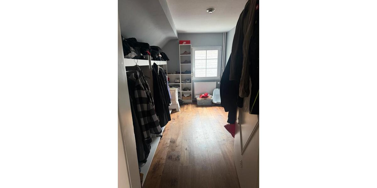 Einfamilienhaus Solingen - 5 Zimmer, 140 m&sup2;, 279.000&euro; | Angebot:26045246