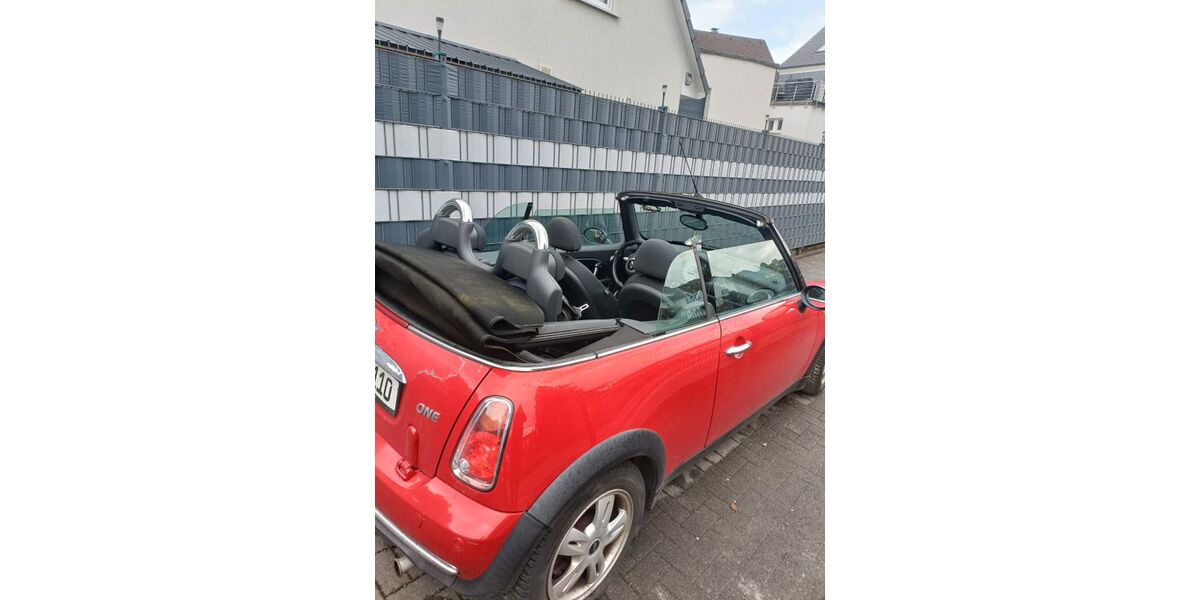 Mini One Cabrio 100.000 km 2.900 &euro; Wuppertal 42111