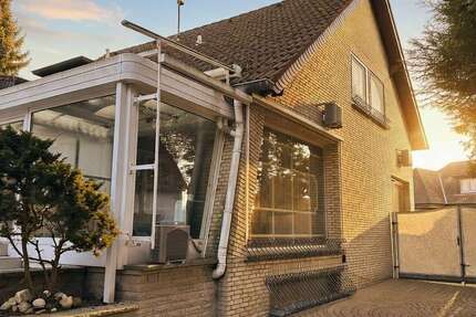 Haus Bergisch Gladbach Paffrath - 7 Zimmer, 225 m&sup2;, 1.150.000&euro; | Angebot:23943252