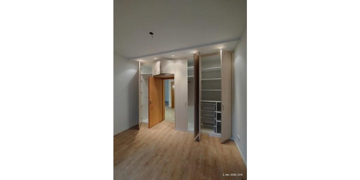 Köln-Junkersdorf, schöne 3-Zimmer Wohnung mit Kamin, großer Terrasse und TG-Stellplatz - 3- Köln Junkersdorf | Angebot:26181670