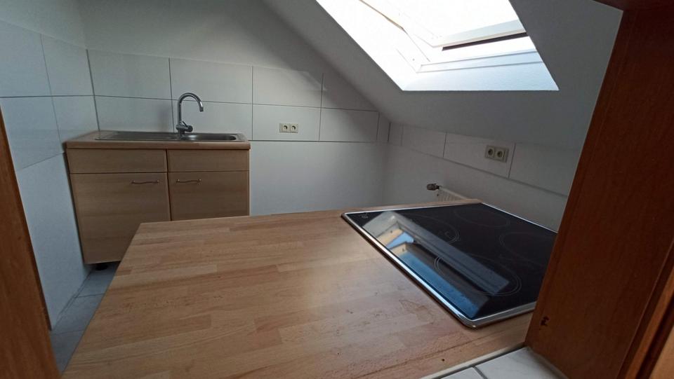 Dachgeschoßwohnung Wuppertal Gemarkung Langerfeld - 2 Zimmer, 60 m&sup2;, 695&euro; | Angebot:26026065