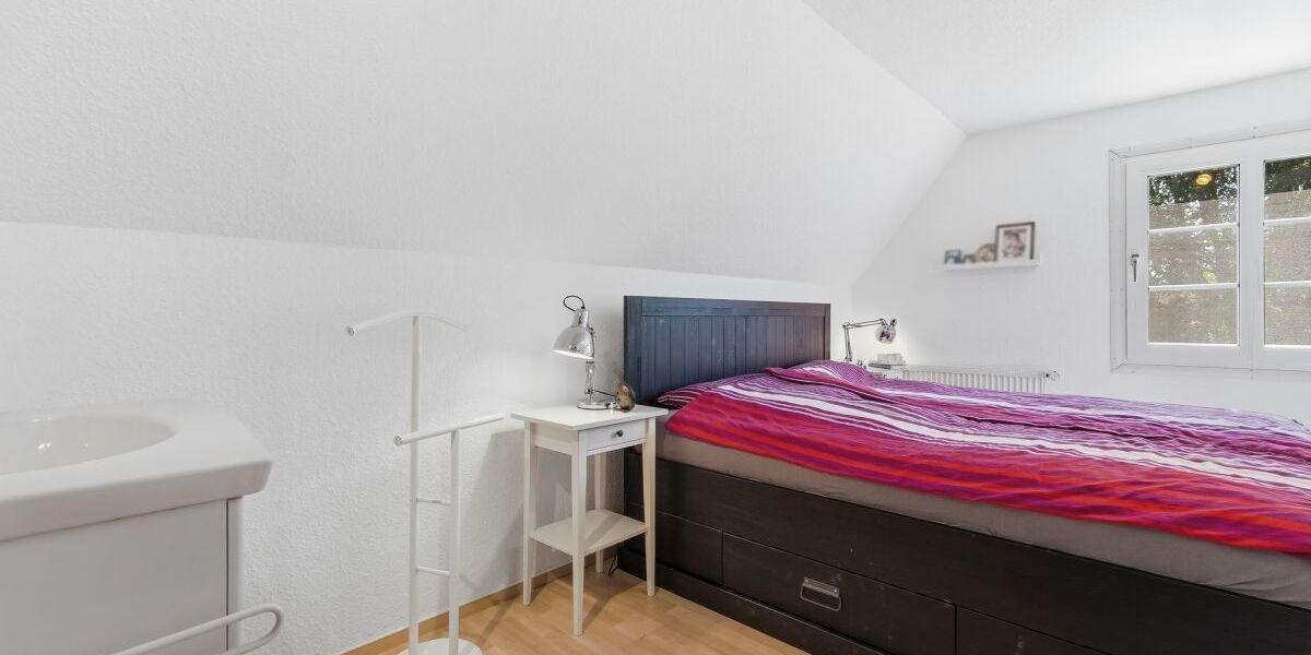 Mit 3D: Naturnah wohnen mit Freiraum – Charaktervolles Einfamilienhaus auf großzügigem Grundstück - Einfamilienhaus Wermelskirchen | Angebot:27350972