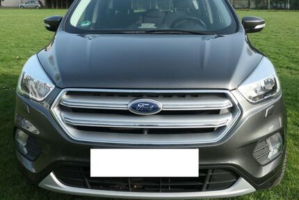 Ford Kuga 42.140 km 11.900 &euro; Mülheim Ruhr 45475