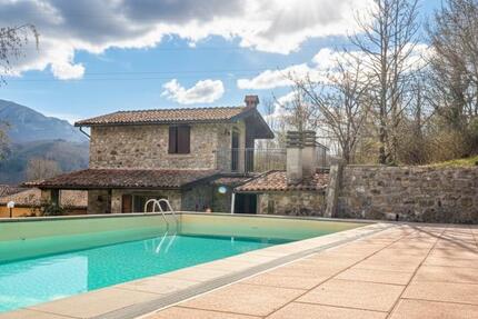 Haus Köln Heimersdorf - 3 Zimmer, 90 m&sup2;, 219.000&euro; | Angebot:26251695