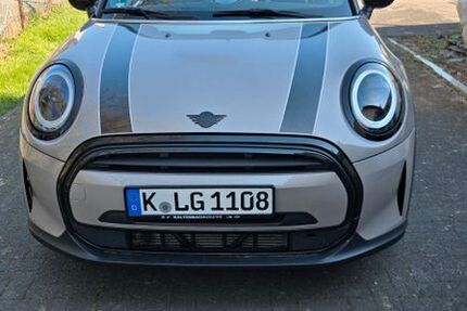Mini Cooper Cabrio 66.500 km 23.600 &euro; Köln 51061