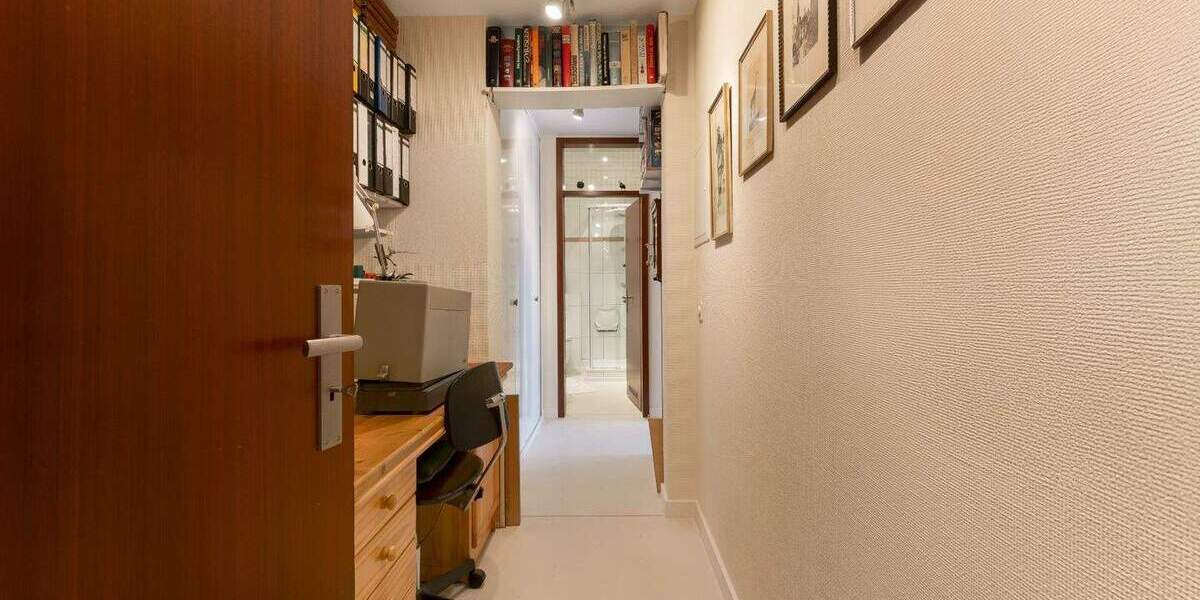 Etagenwohnung Erkrath Unterfeldhaus - 3 Zimmer, 123 m&sup2;, 360.000&euro; | Angebot:25836517