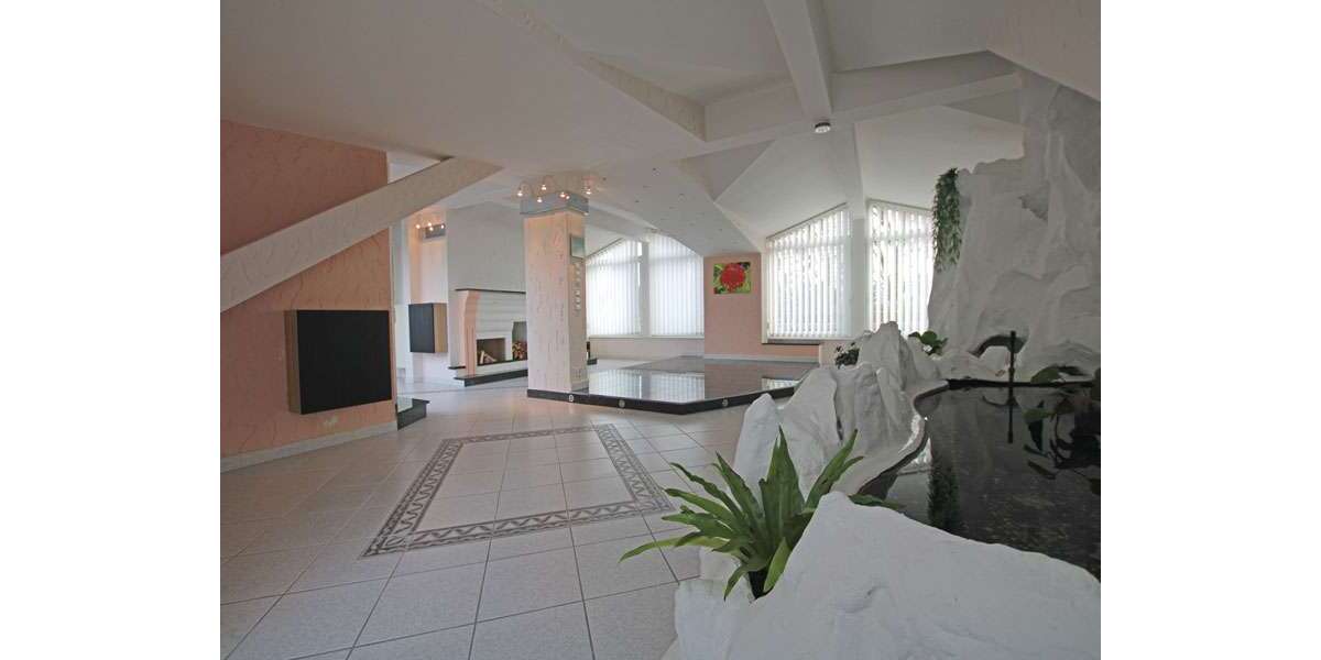 Etagenwohnung Wuppertal Gemarkung Ronsdorf - 3 Zimmer, 130 m&sup2;, 344.000&euro; | Angebot:25793302