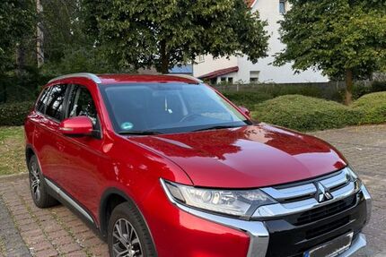 Mitsubishi Outlander 67.000 km 15.900 &euro; Solingen 42657