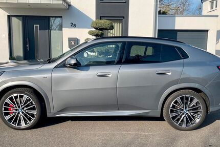 BMW iX2 19.500 km 48.400 &euro; Köln 50859