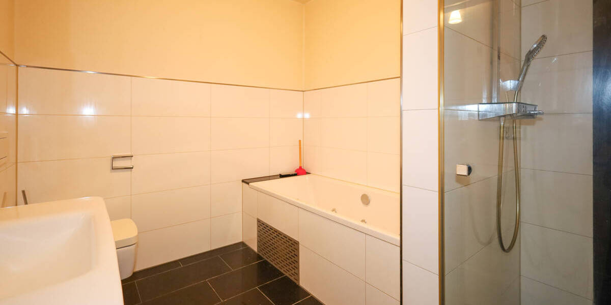 Etagenwohnung Hilden - 4 Zimmer, 107 m&sup2;, 399.000&euro; | Angebot:25970585