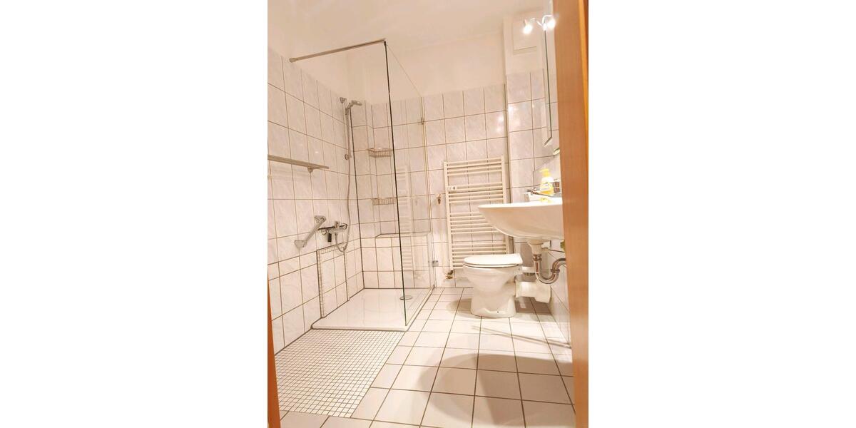 Erdgeschoßwohnung Wermelskirchen - 2.5 Zimmer, 56 m&sup2;, 168.500&euro; | Angebot:25843557