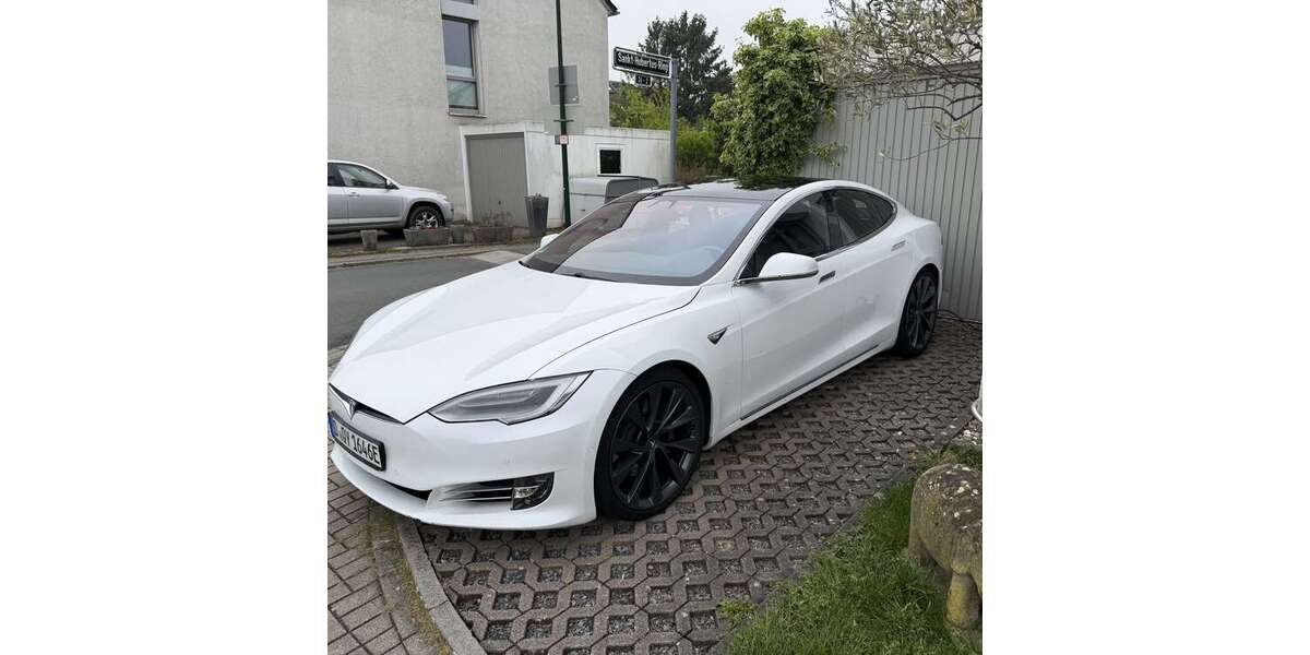 Tesla Model S 95.500 km 33.000 &euro; Düsseldorf 40589