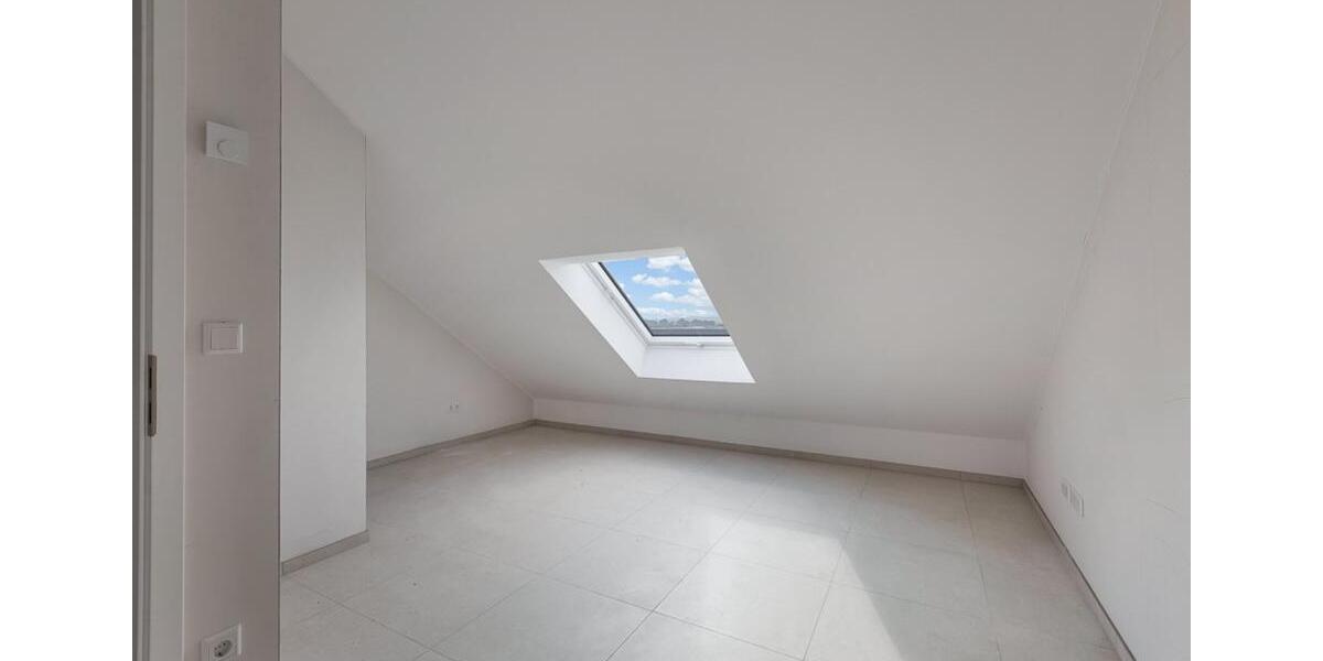 Reihenhaus Langenfeld (Rheinland) - 4.5 Zimmer, 110 m&sup2;, 1.590&euro; | Angebot:25228388