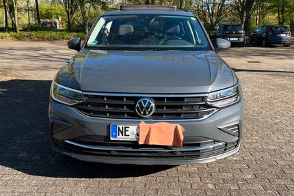 VW Tiguan 53.000 km 27.500 &euro; Neuss 41468