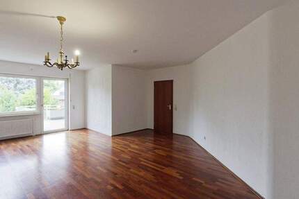 Wohnung Köln Urbach - 3 Zimmer, 87 m&sup2;, 1.300&euro; | Angebot:25733301