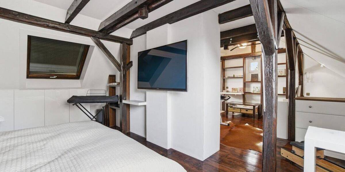 Mehrfamilienhaus, Wohnhaus Solingen Solingen-Mitte - 6 Zimmer, 156 m&sup2;, 449.000&euro; | Angebot:26176330