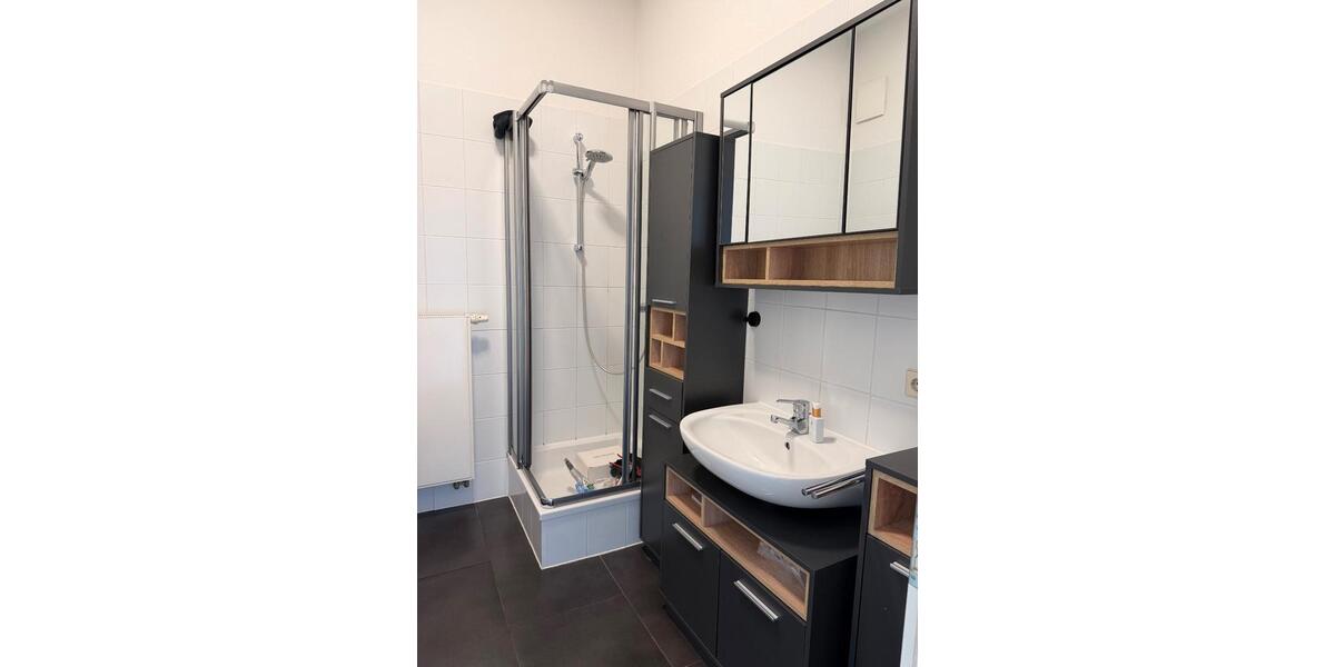 Etagenwohnung Wermelskirchen - 3 Zimmer, 117 m&sup2;, 1.260&euro; | Angebot:26283503